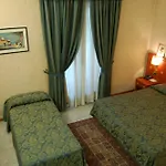 Chelsea 호텔 3*