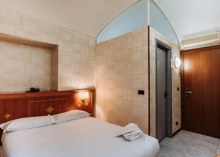 Chelsea Hotel 3*