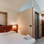 Chelsea Otel 3*