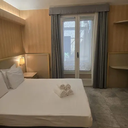 Chelsea Hotel 3*